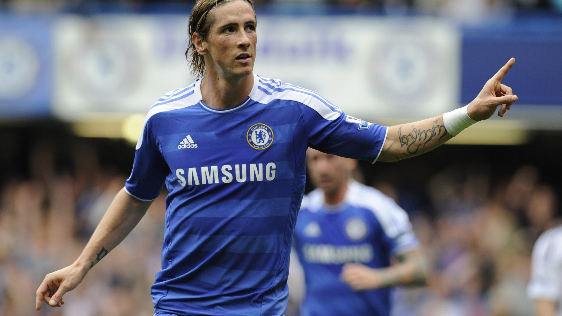 拜仁官方祝贺球星完成百场里程碑，拜仁冠军